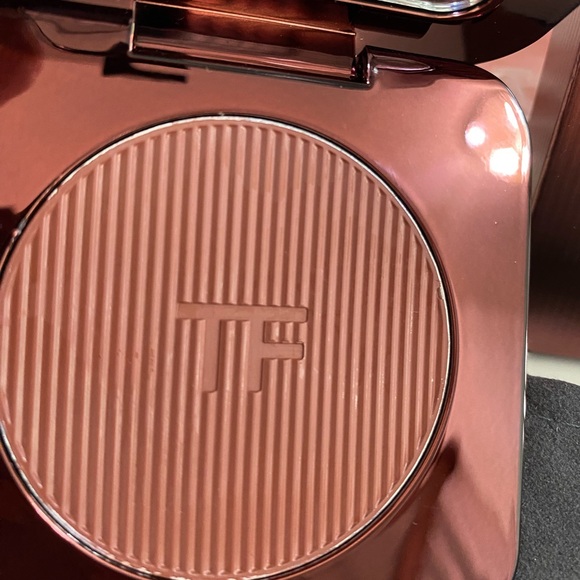 Tom Ford Creme/Cream Blush (01 Cafe Blush) 6 g/.21 oz Full Size - Picture 5 of 10